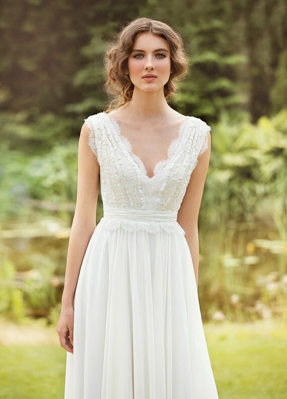 Trendy and chic wedding dress